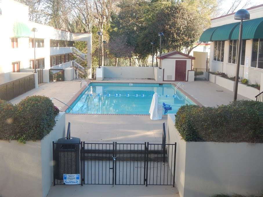 Live In Lodge Gainesville Facilities photo